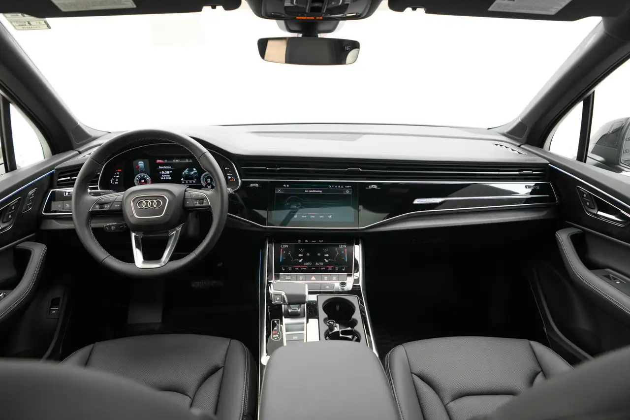 Audi Q7 снимка Audi Q7