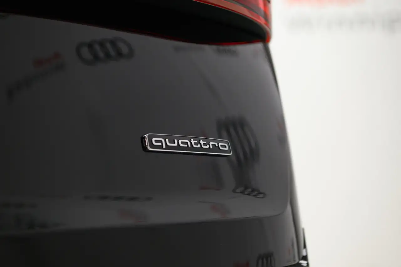 Audi Q7 снимка Audi Q7