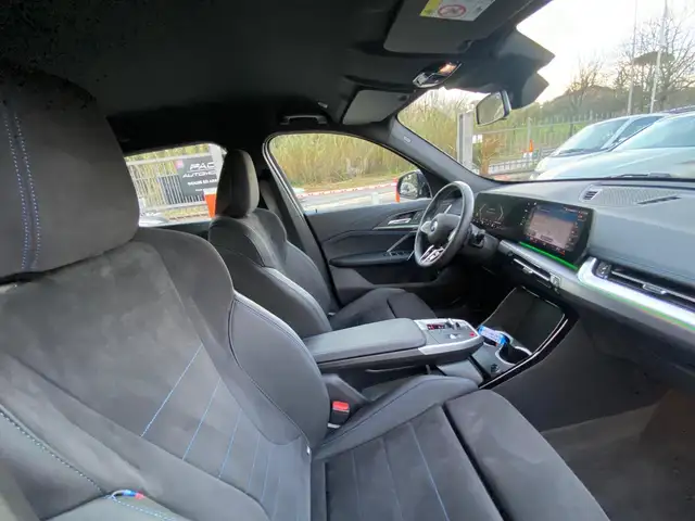 BMW X1 view 11