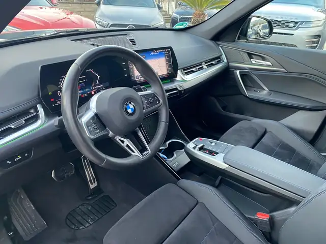 BMW X1 view 8