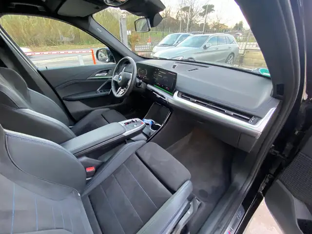 BMW X1 view 12