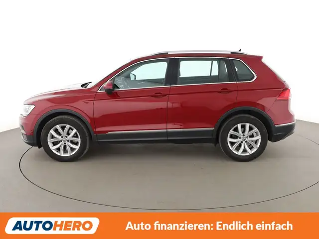 Volkswagen Tiguan view 3