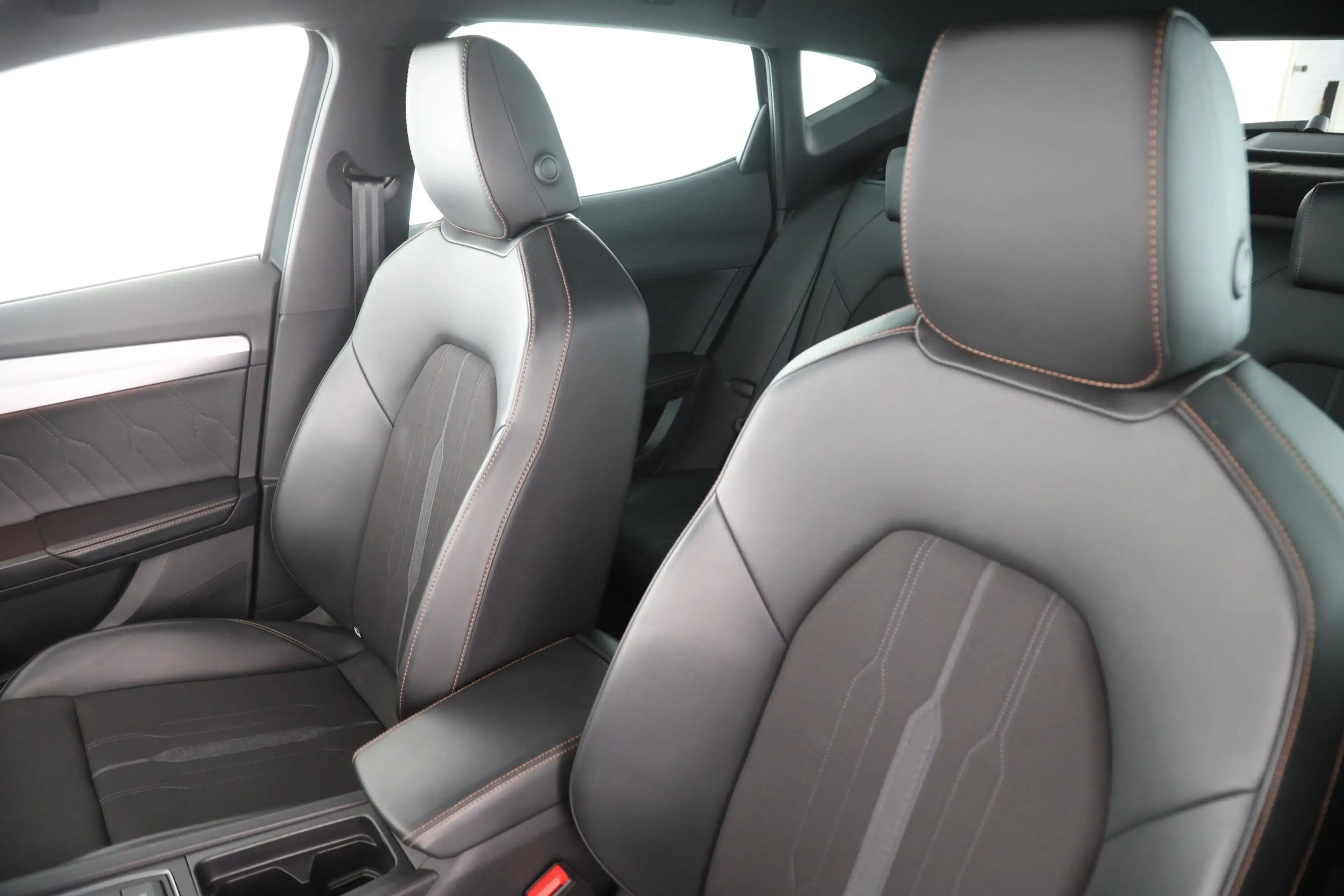 CUPRA Formentor 1.5 TSI DSG | NAVI | AHK | LED | — photo 12
