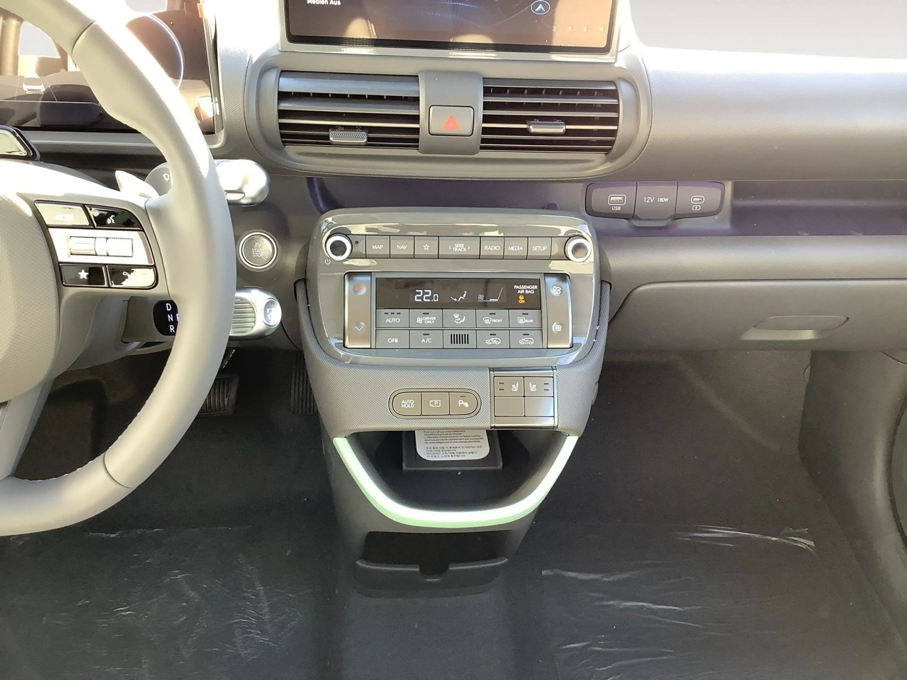 Hyundai Inster Lounge 49 kWh -Elektro-Komfort-Paket- — photo 11