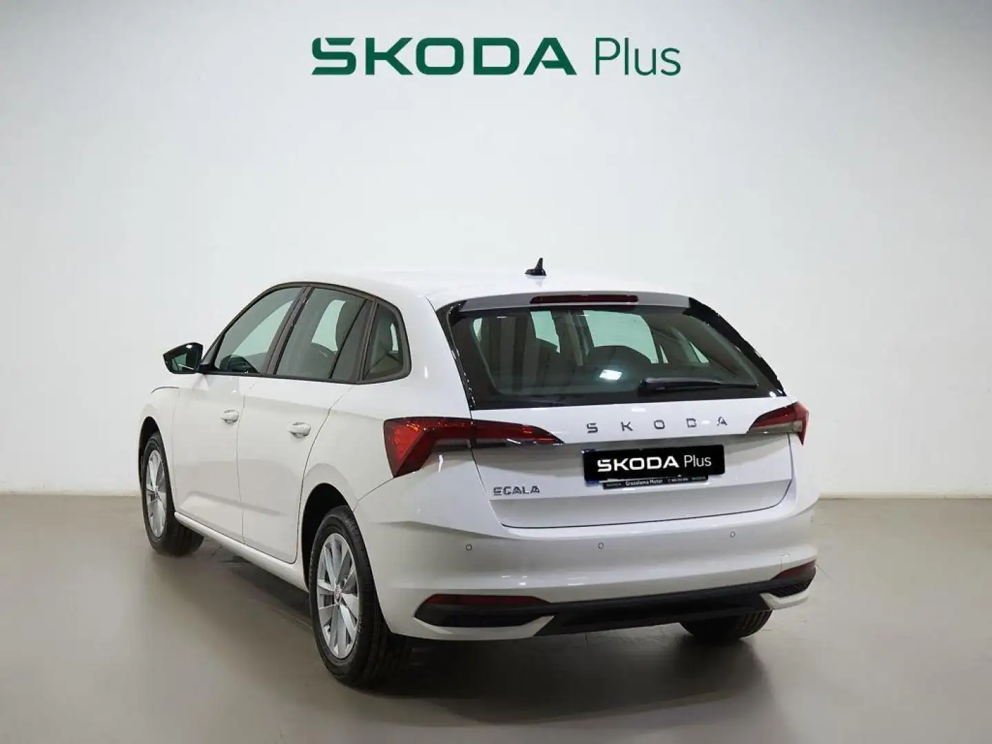 Skoda Scala 1.0 TSI Essence 70kW Weiß - 2