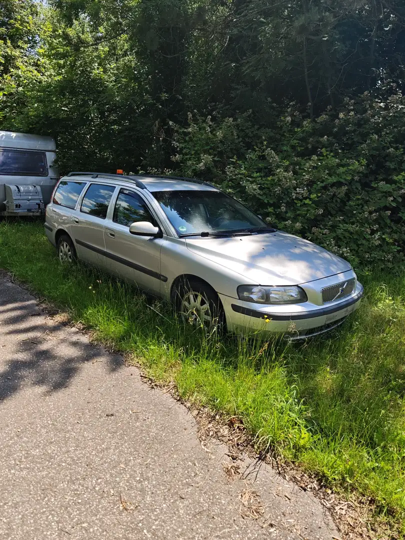 Volvo V70 - 1