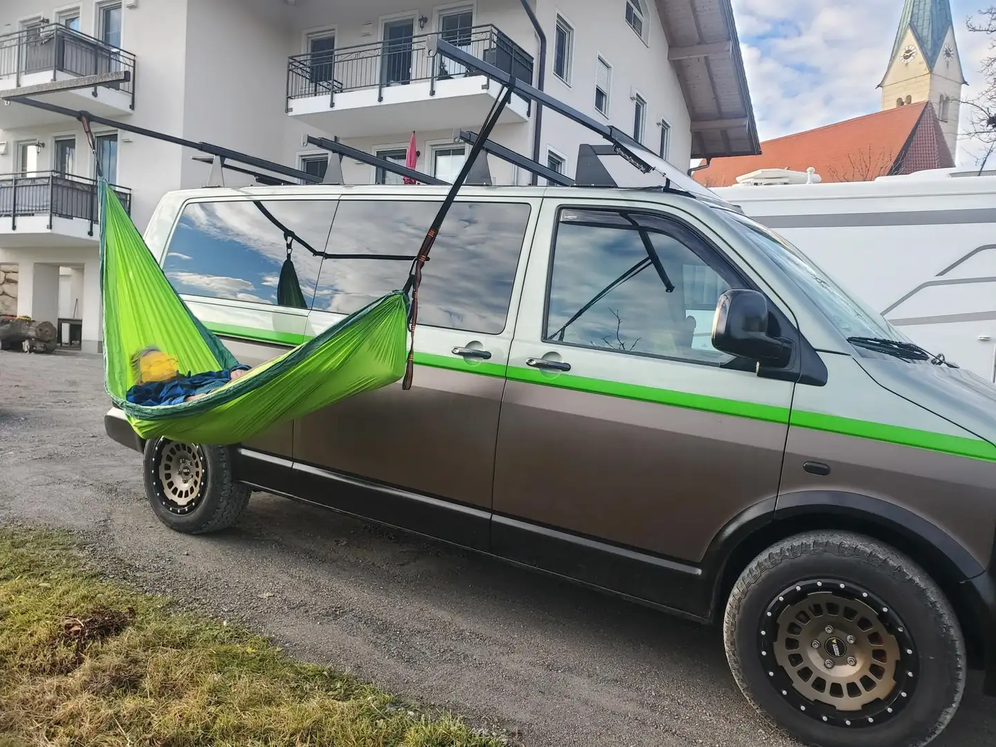 Volkswagen T5 Caravelle Caravelle 4MOTION Lang (7-Si.) DPF Bronce - 1