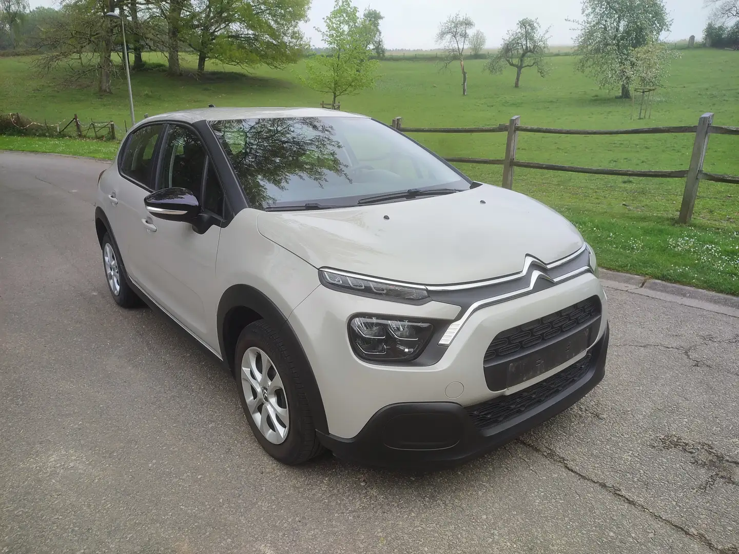 Citroen C3 1.2i PureTech Live GARANTIE 12 MOIS +CT+CARPASS OK Beige - 2
