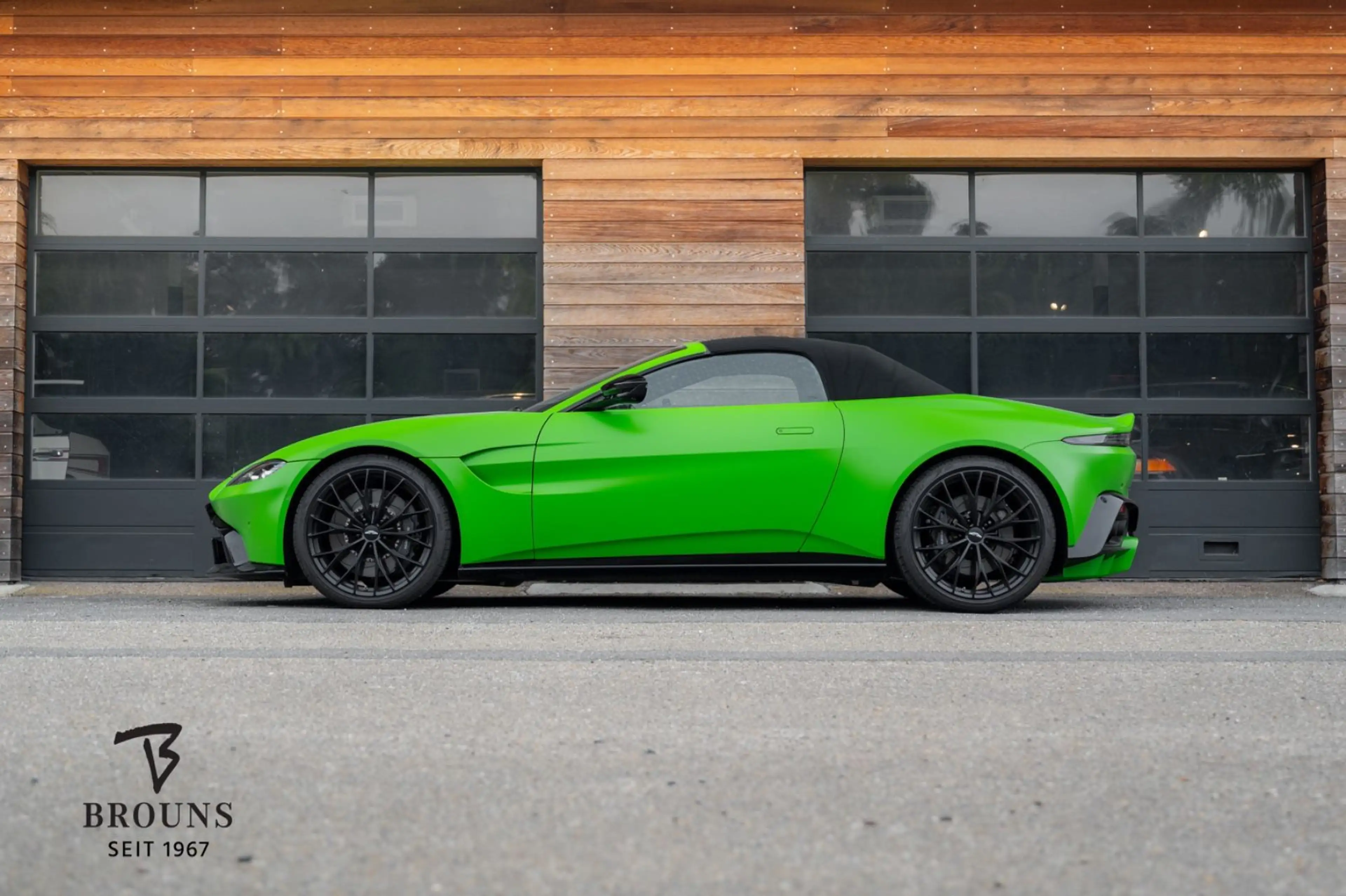 Aston Martin V8 Roadster 510PS — photo 3