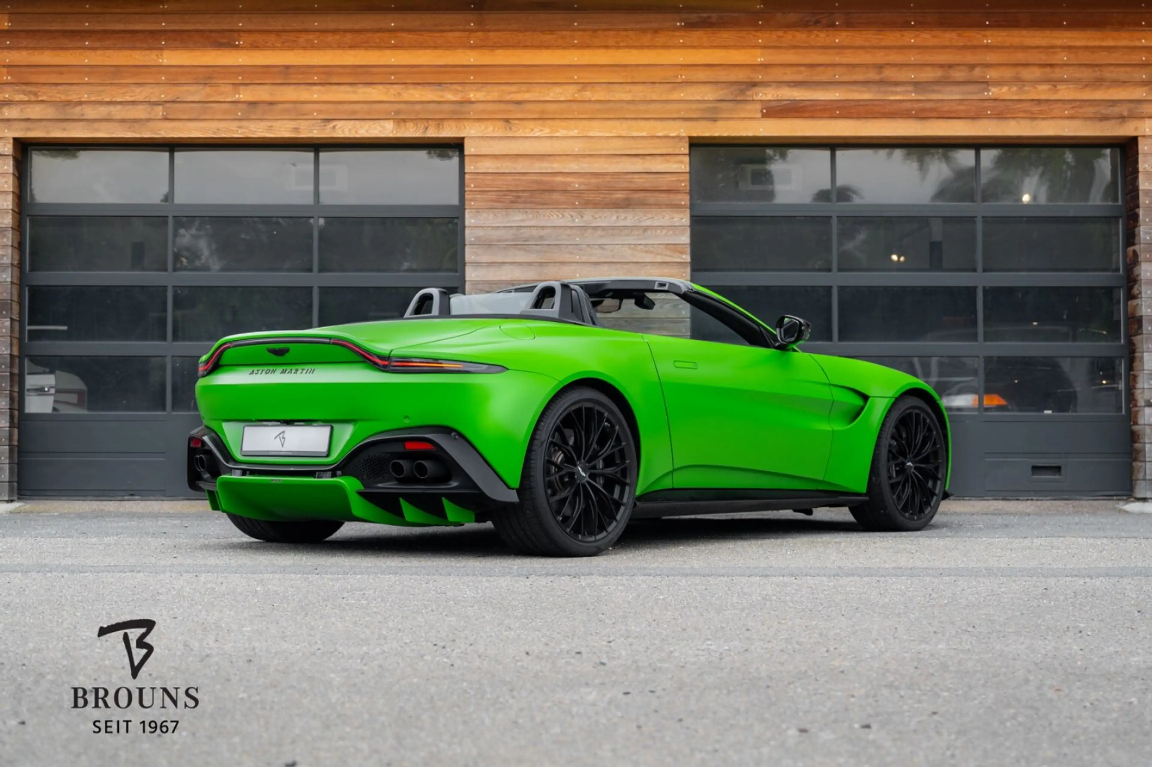 Aston Martin V8 Roadster 510PS — photo 4