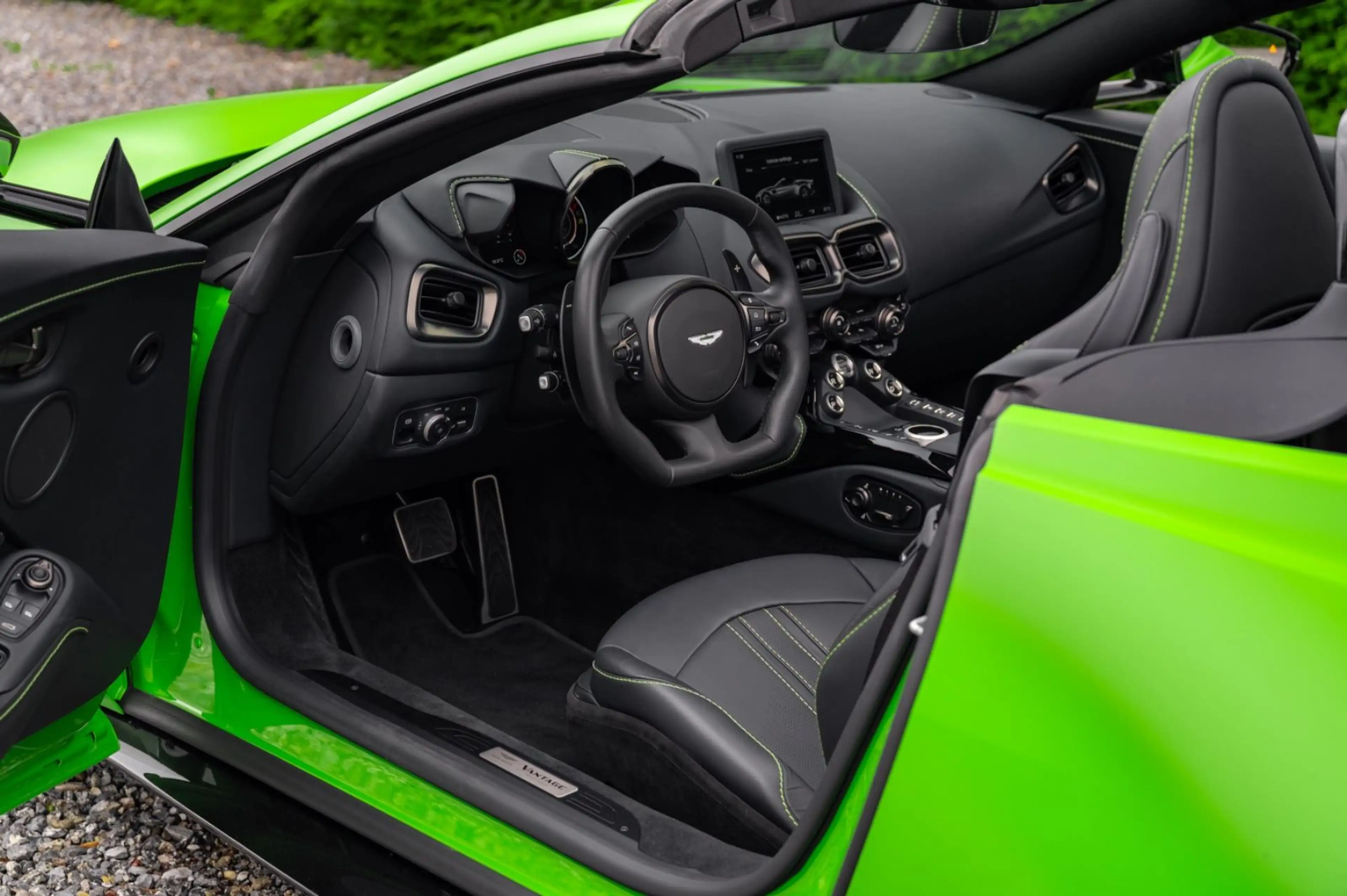 Aston Martin V8 Roadster 510PS — photo 5