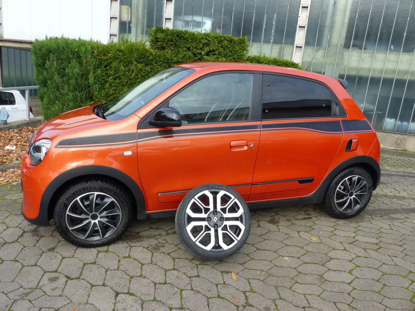Renault Twingo ENERGY TCe 110 EDC GT Kamera/Navi/Automat Orange - 1