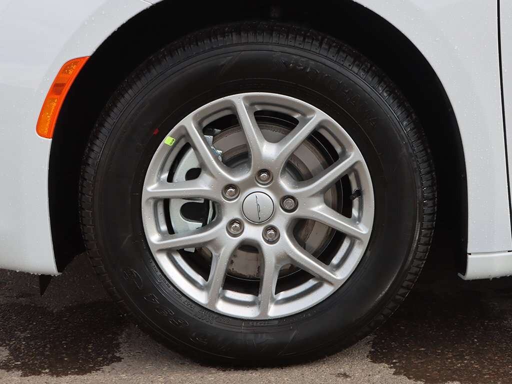 2027 Chrysler Grand Caravan SXT — снимка 1