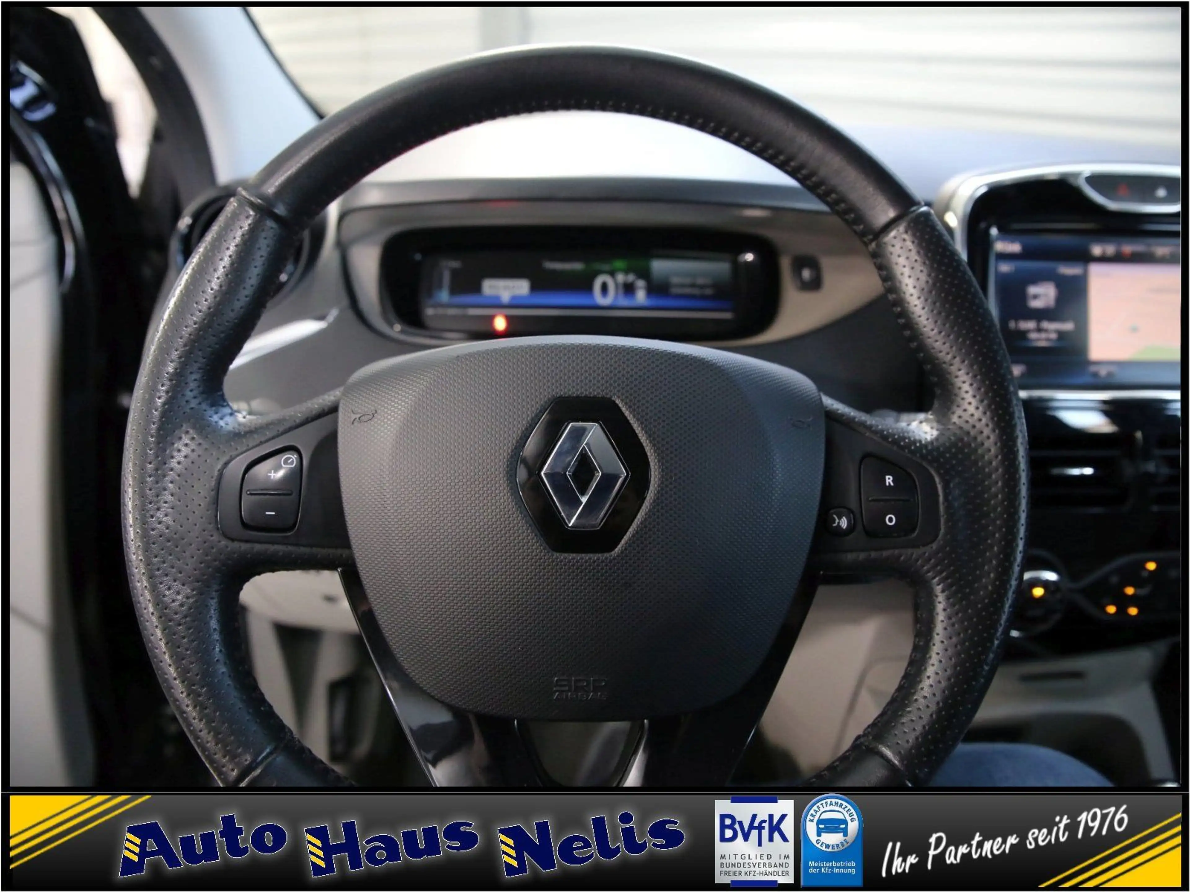 Renault ZOE Intens Navi R-Cam PDC Keyless — photo 23