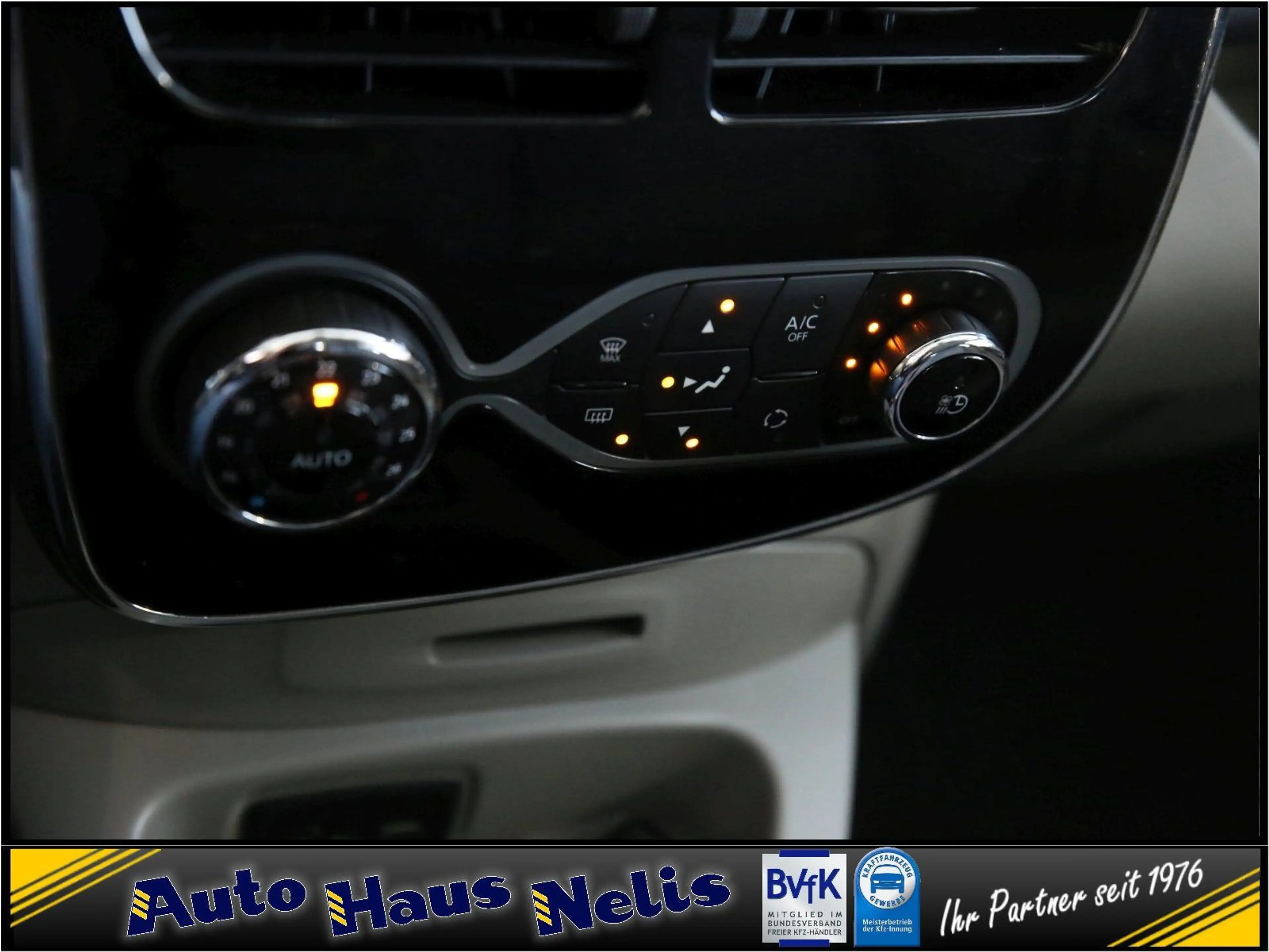 Renault ZOE Intens Navi R-Cam PDC Keyless — photo 27