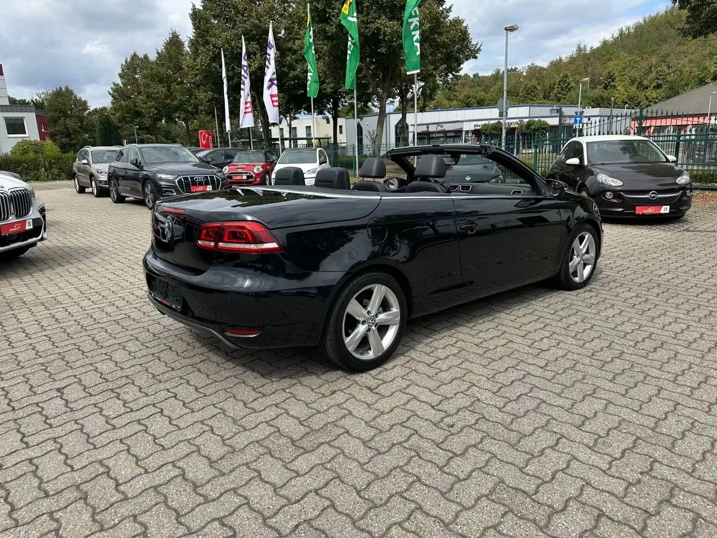 Volkswagen Eos 1.4 TSI Exclusive LEDER Keyless Pano NAVI Schwarz - 2