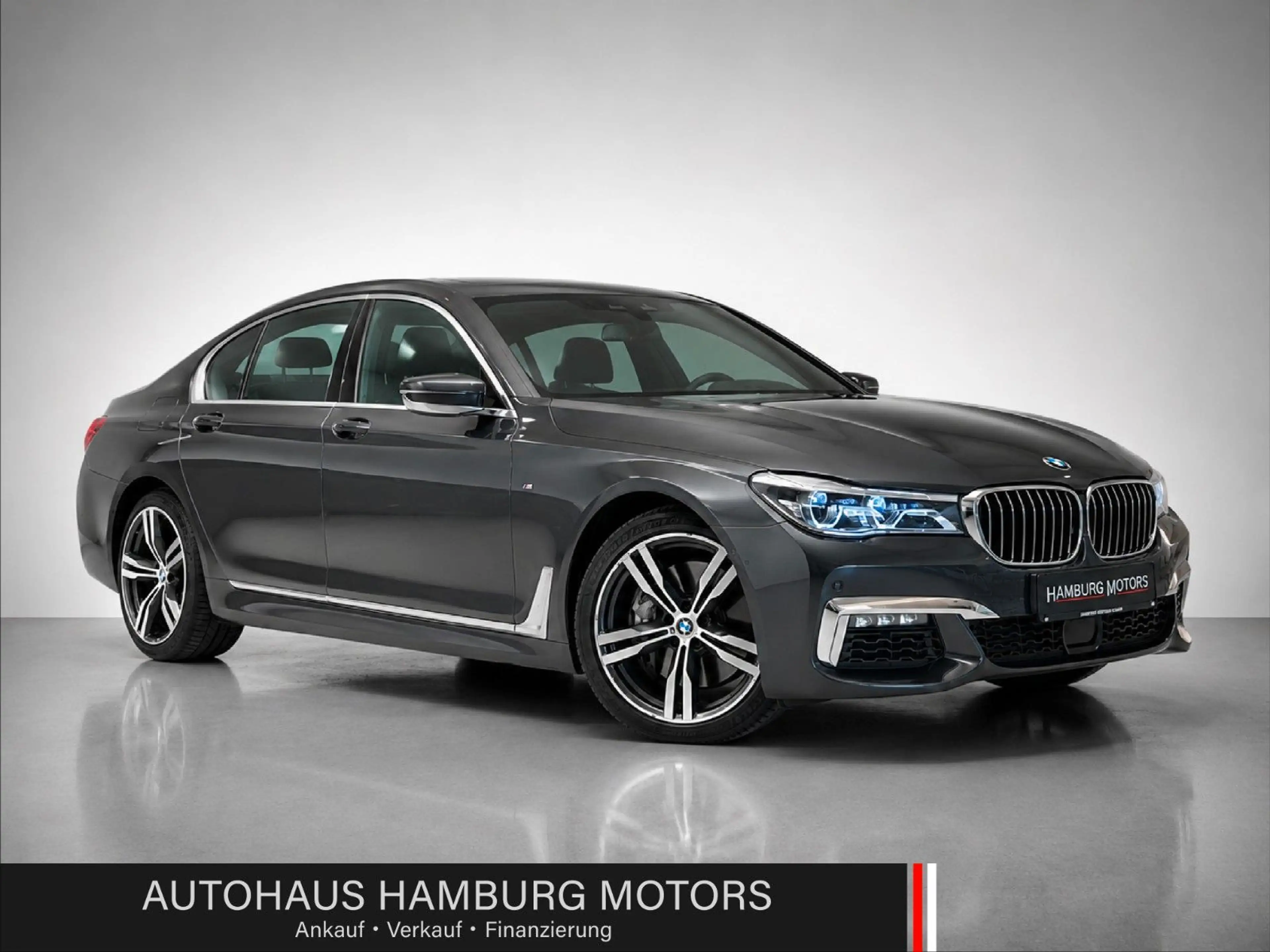BMW 750 i M-Paket Sport Performance 449PS *VOLL*