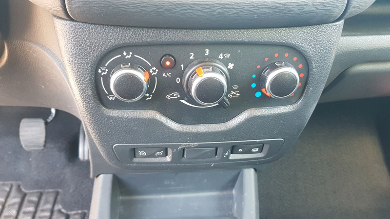 Dacia Dokker Blue dCi 95 Stepway ~ AHK ~ PDC — photo 9