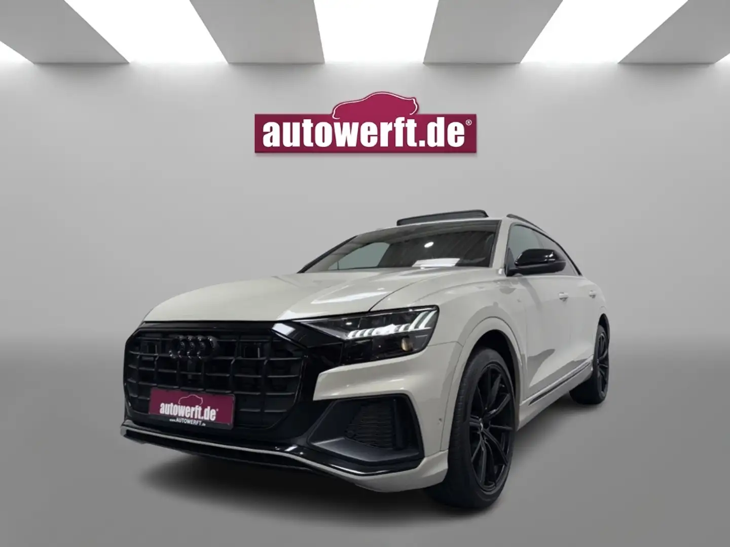 Audi Q8 50 TDI QU S LINE BLACK MATRIX PANO AHK HUD SOFTCLO Beige - 1