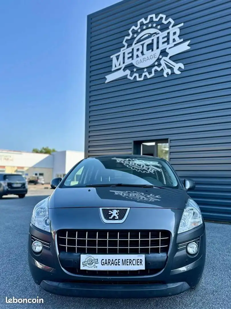 Peugeot 3008 1.6 e-HDI 112ch CONFORT PACK Gris - 2