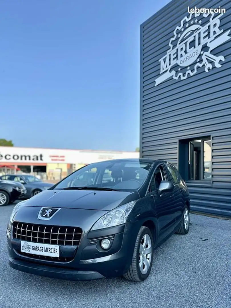 Peugeot 3008 1.6 e-HDI 112ch CONFORT PACK Gris - 1
