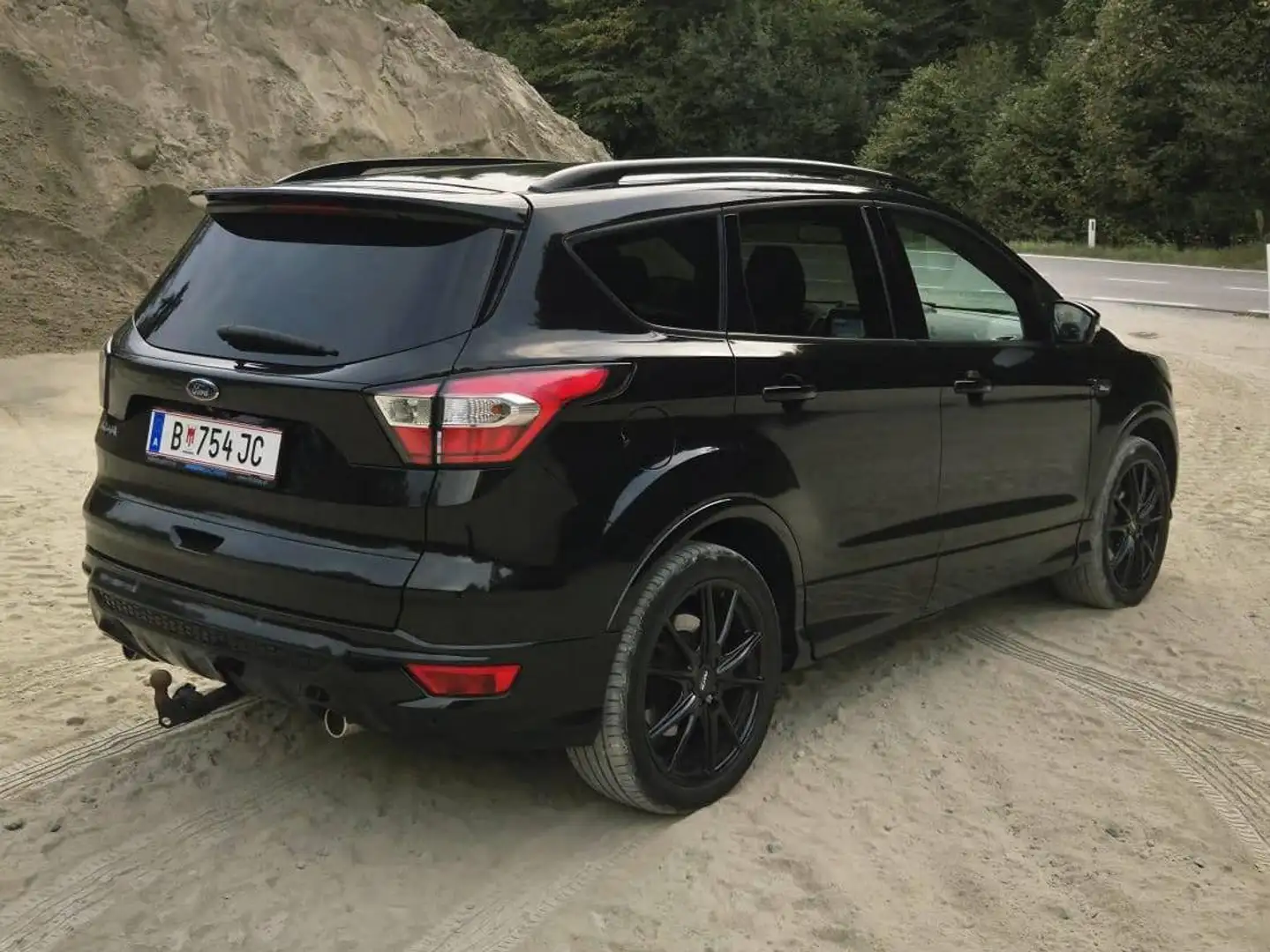 Ford Kuga Kuga 1,5 EcoBoost ST-Line ST-Line Schwarz - 2