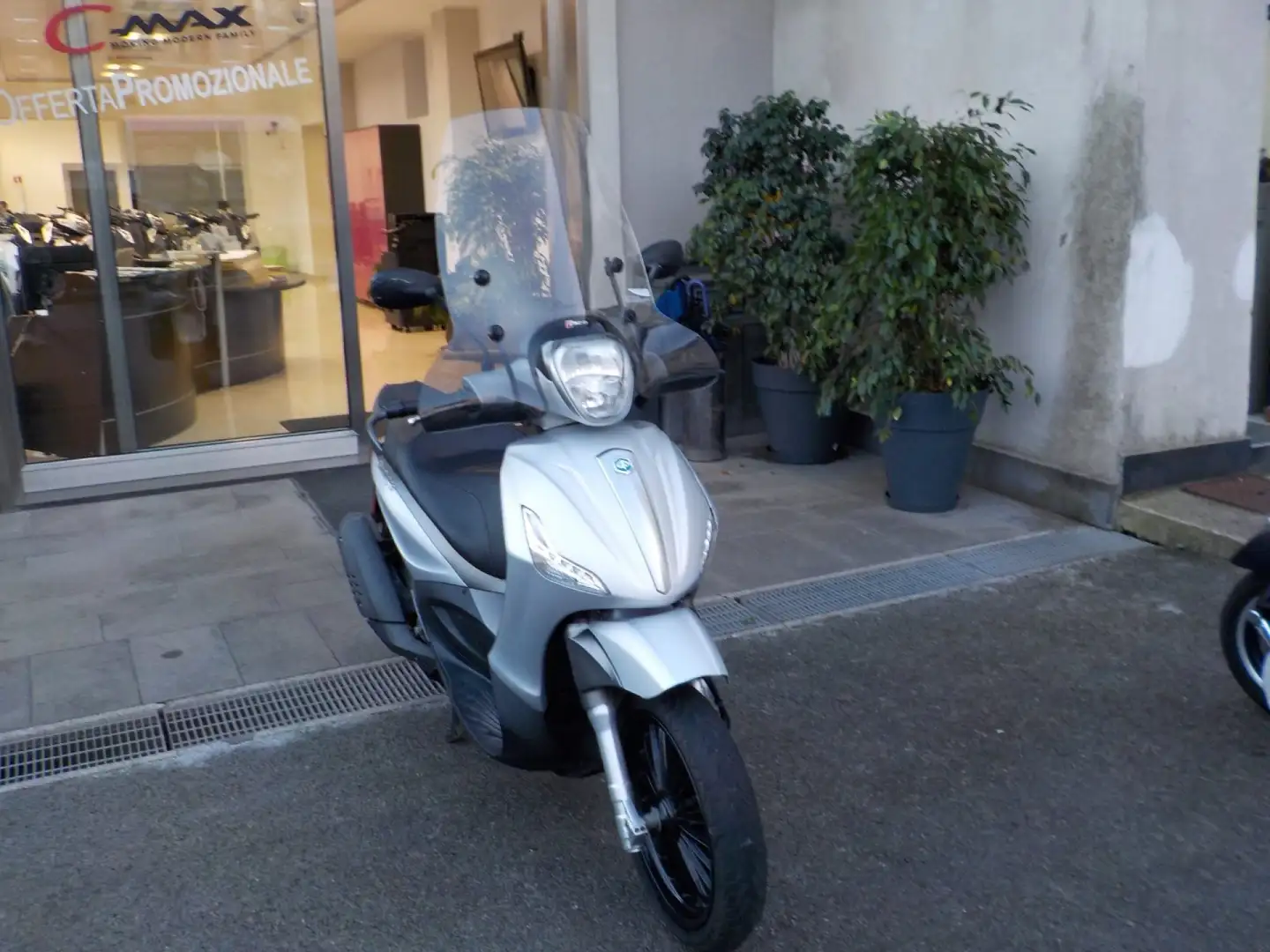 Piaggio Beverly 300 S - Anno 2019 Grigio - 2