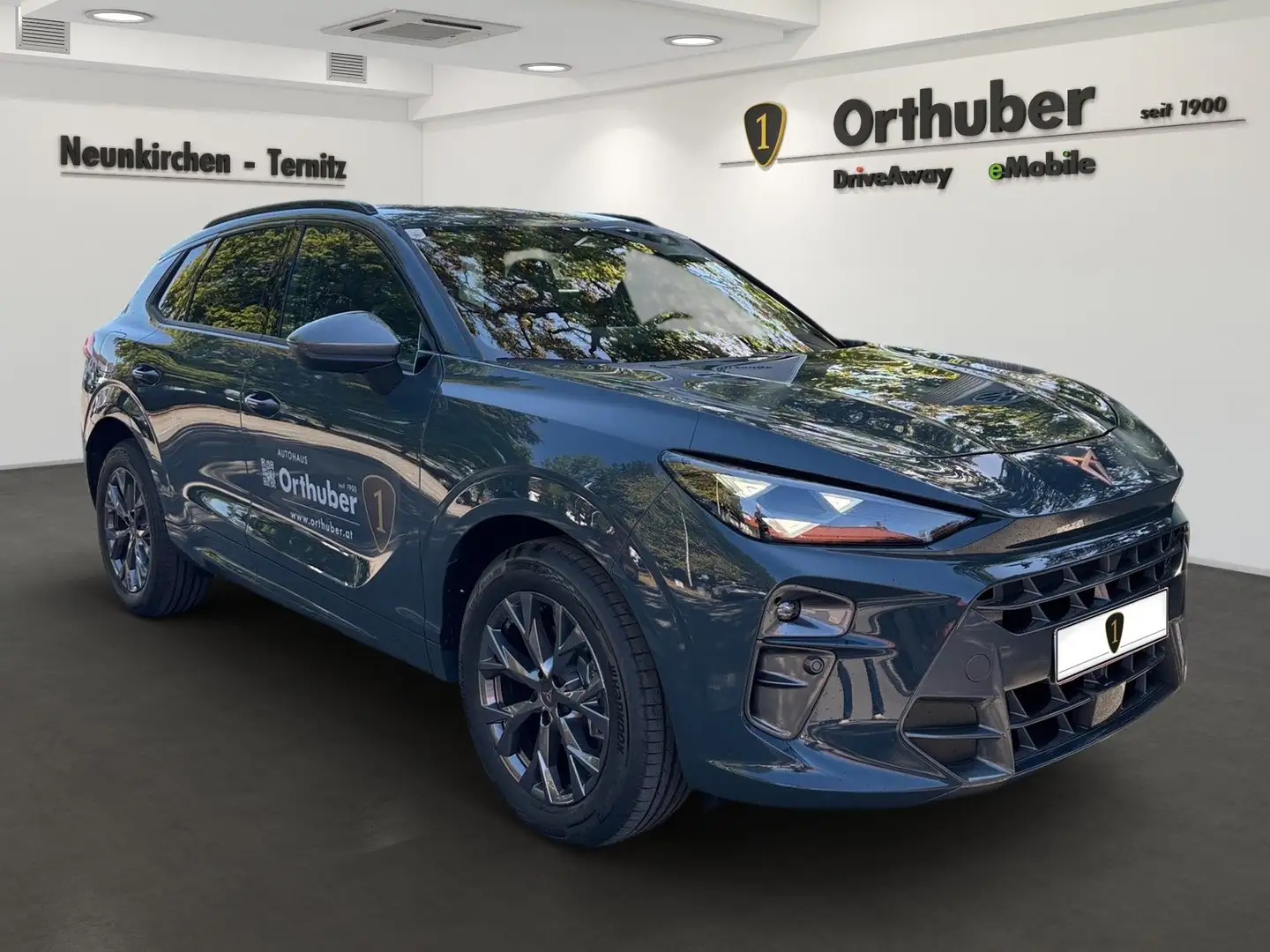 CUPRA Terramar 1.5 e-TSI 150 PS DSG Blau - 2