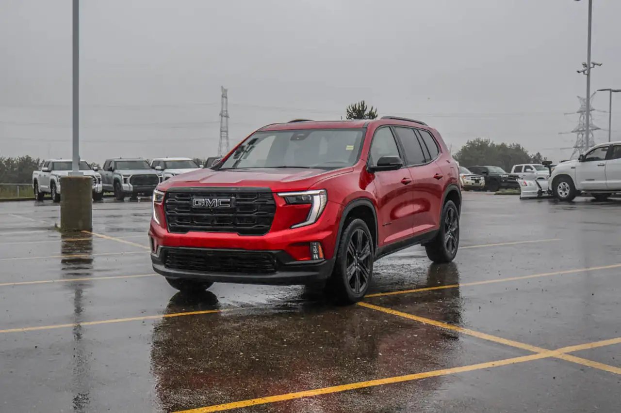 GMC Acadia снимка GMC Acadia