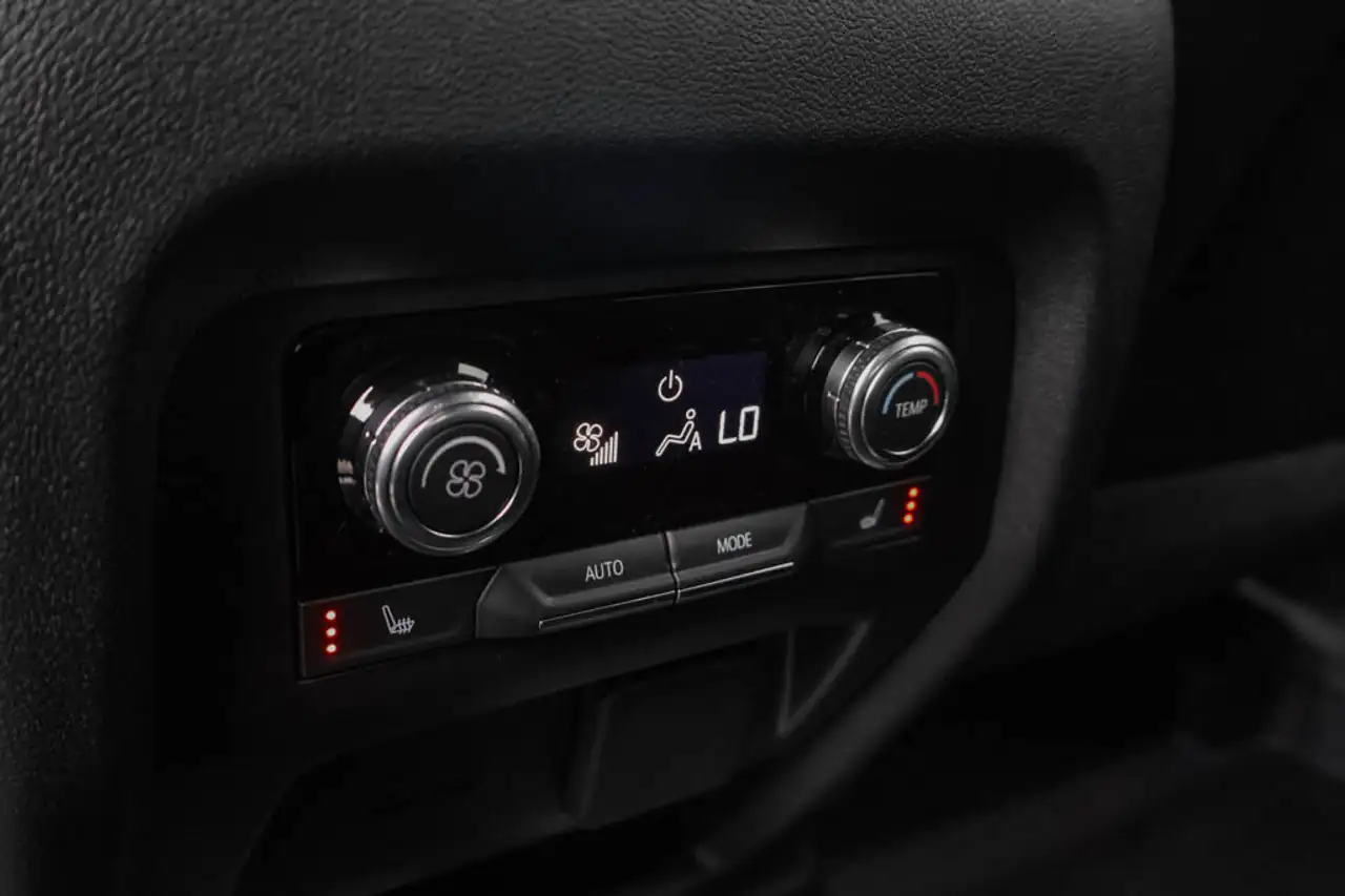 GMC Acadia снимка GMC Acadia