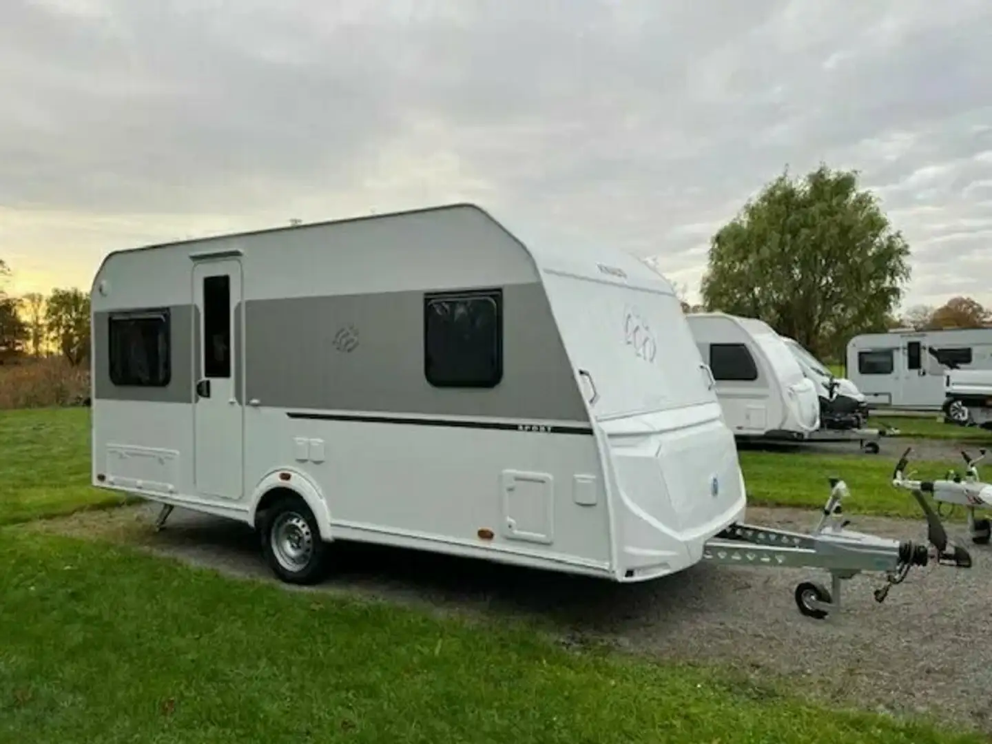 Knaus Sport 450 FU Ambientebeleuchtung uvm. - 2