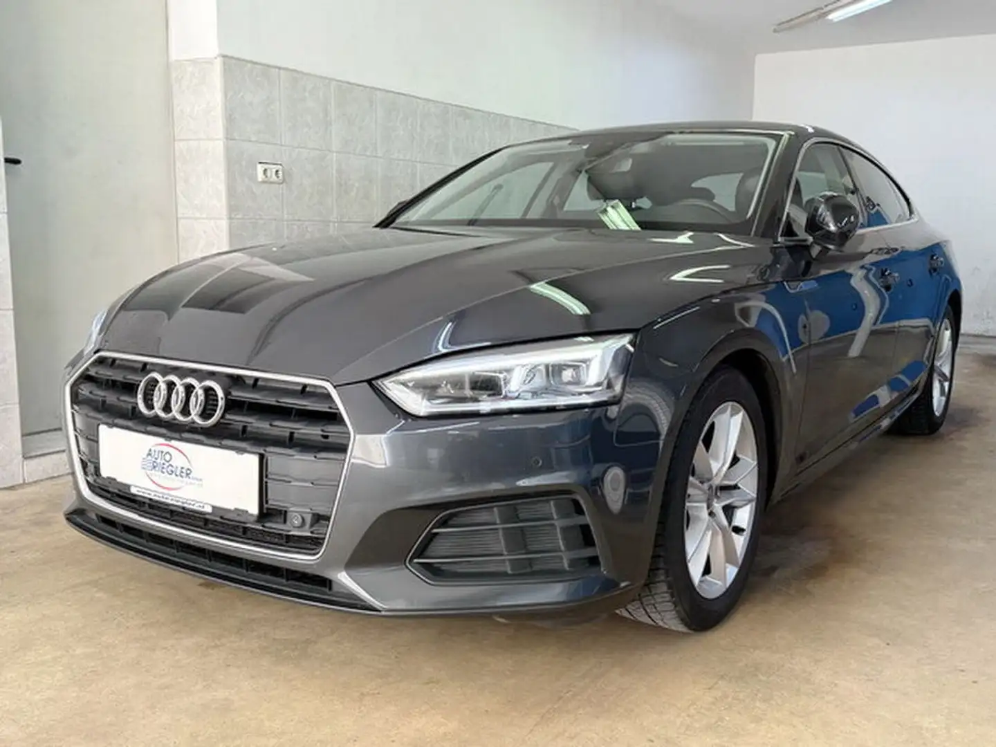 Audi A5 Sportback Aut ''LED-Navi-Leder-PDC-Sitzheizung'' Gris - 1