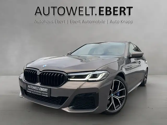 BMW 530 i M-Sport/INDIVIDUAL/HUD/360°KAMERA/H&K/