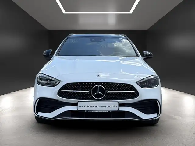 Mercedes-Benz C-Class view 8