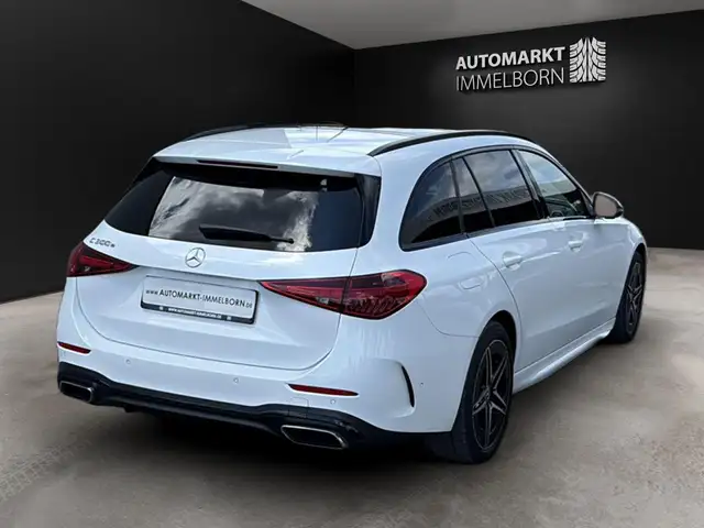 Mercedes-Benz C-Class view 11