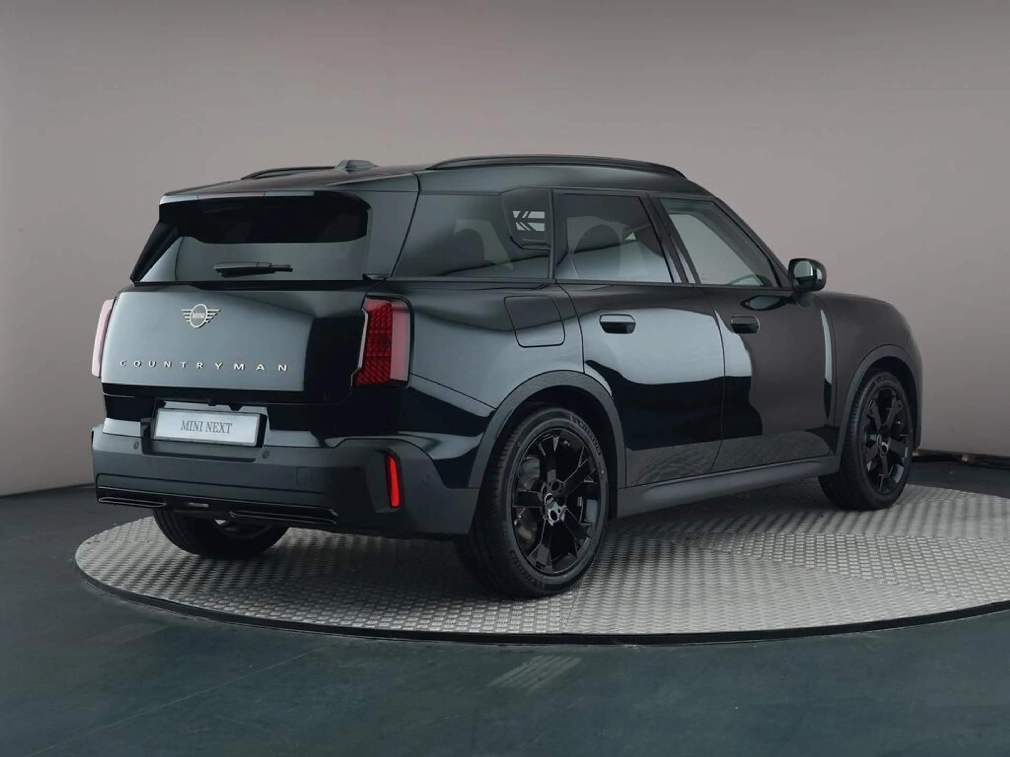 MINI Countryman E Classic M 66.5 kWh — photo 11