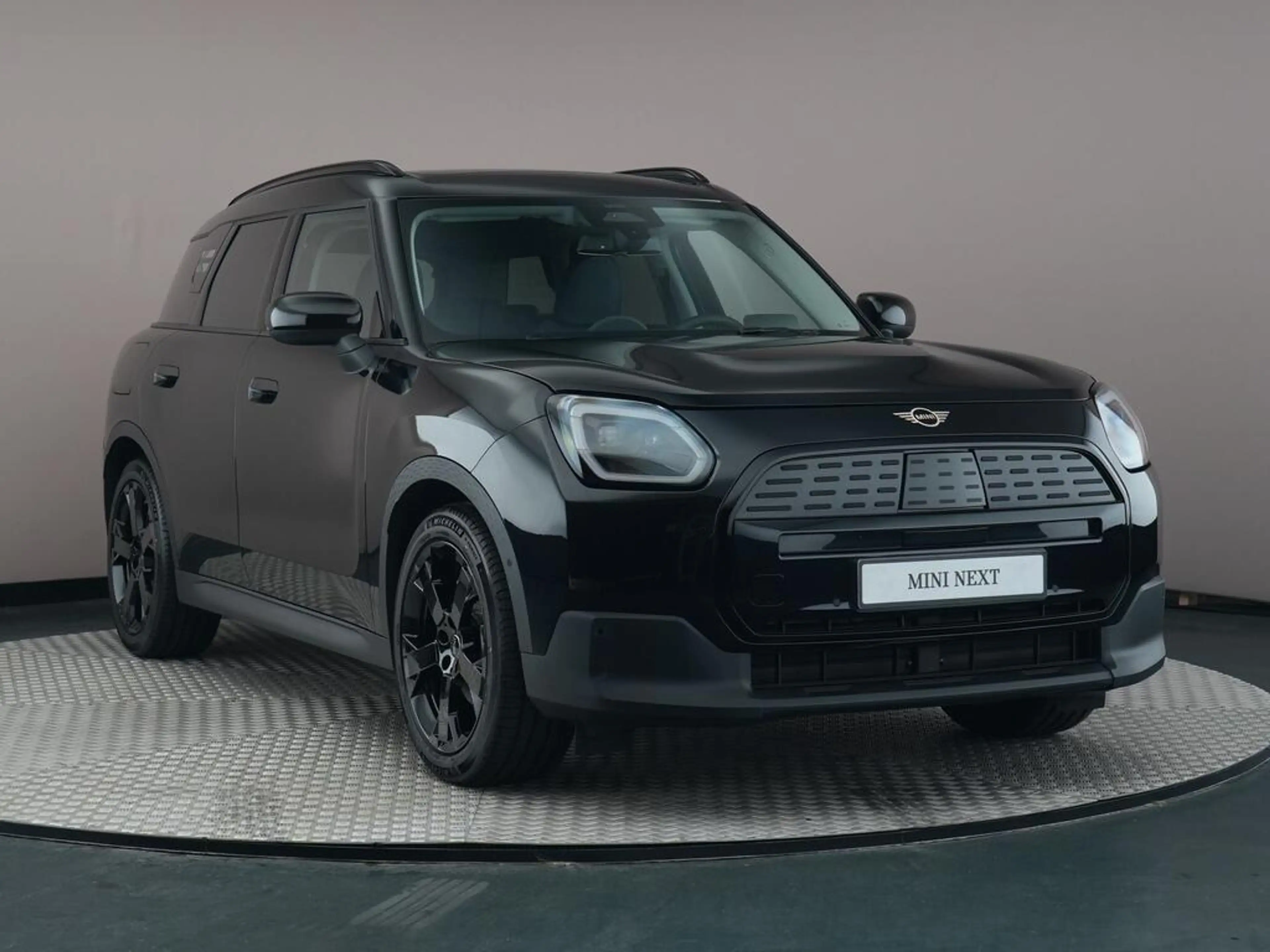 MINI Countryman E Classic M 66.5 kWh — photo 3