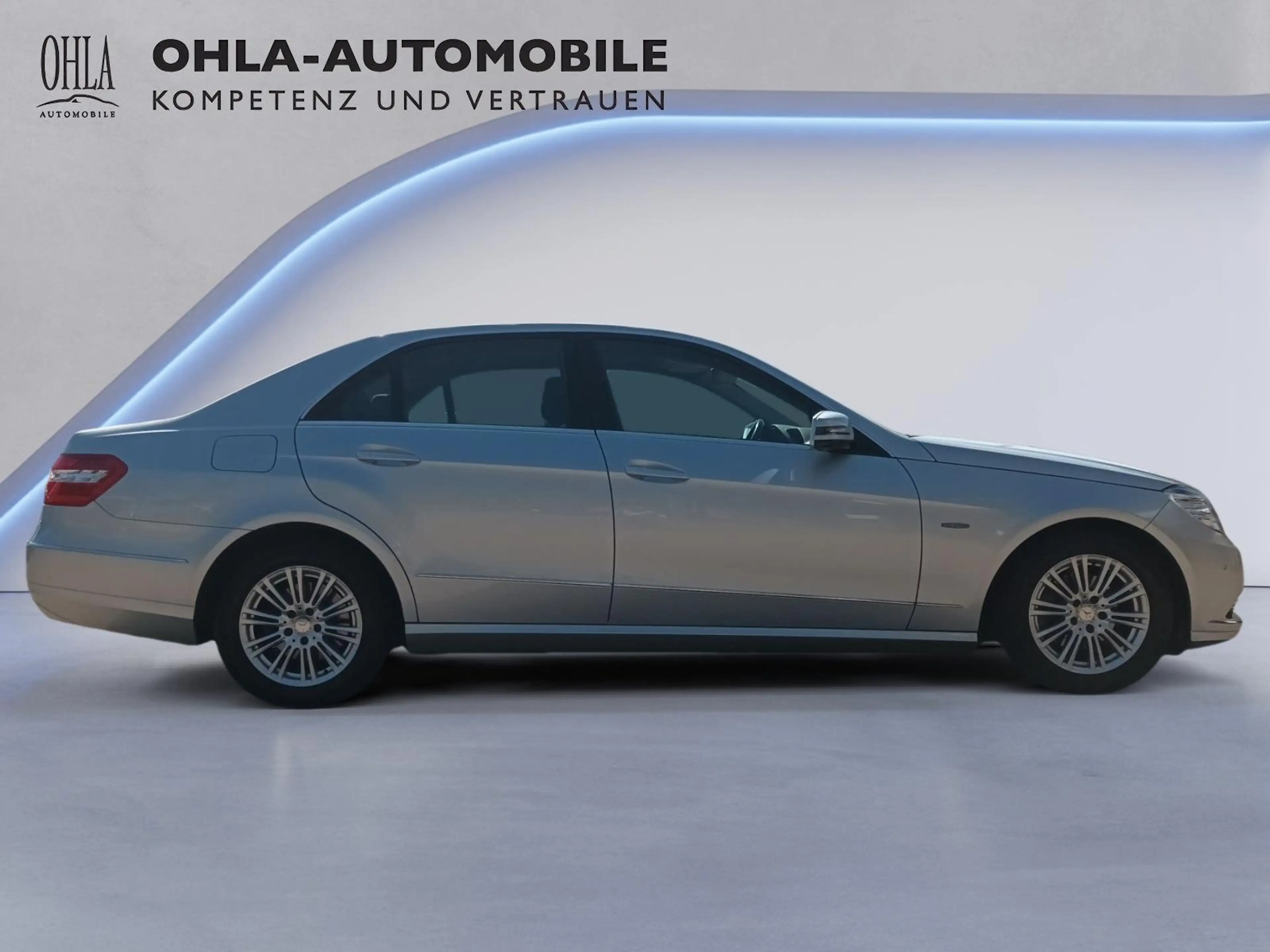 Mercedes-Benz E 220 CDI BlueEfficiency (212.002) Elegance BlueEffic... — photo 4