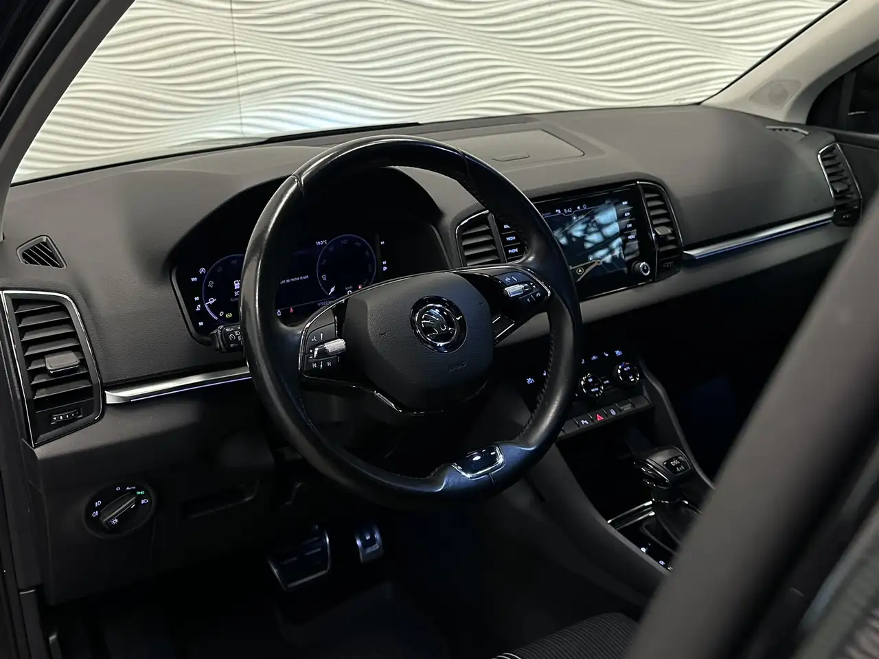 Skoda Karoq 2.0TDi*DSG7*4x4*CARPLAY*CLEVER*150 PK*, миниатюра 17