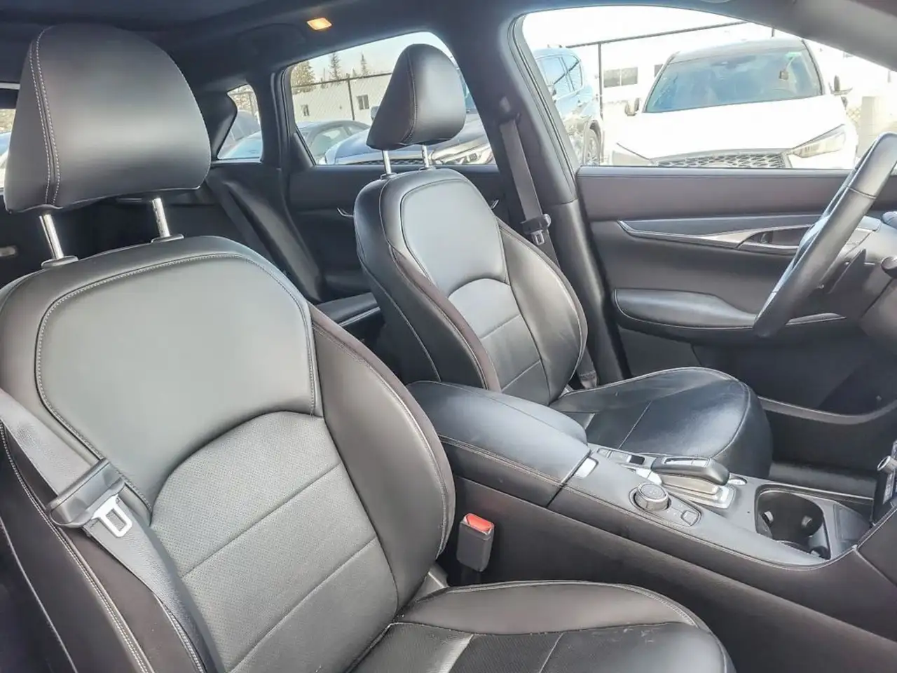 Infiniti QX50 снимка Infiniti QX50