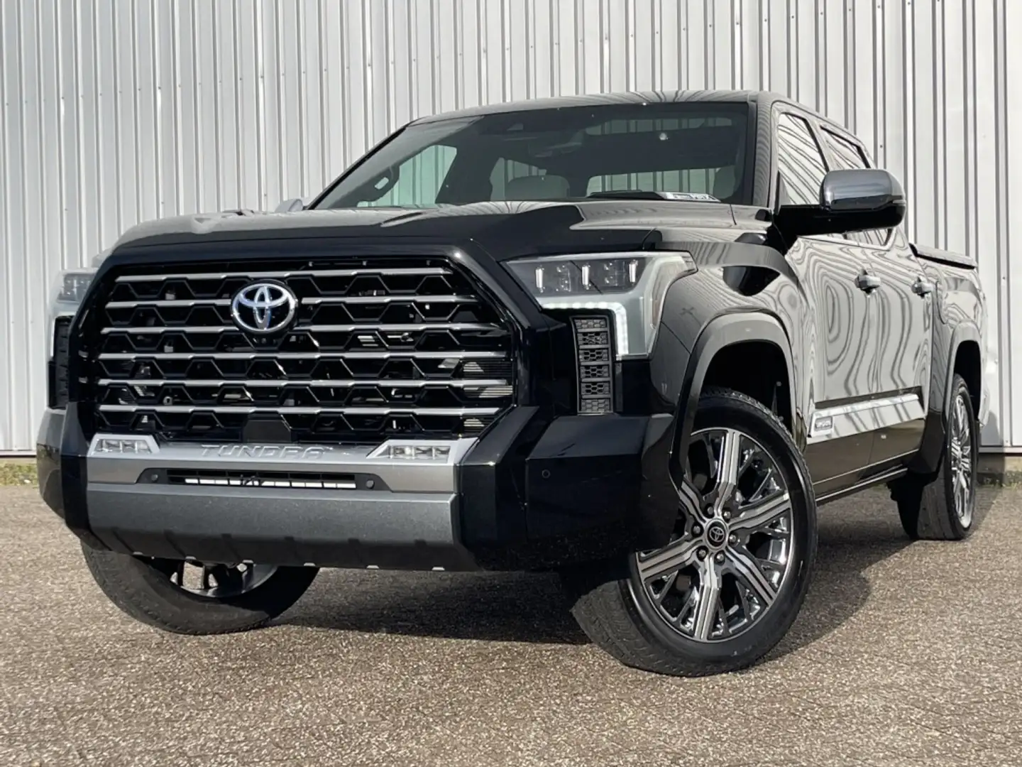 Toyota Tundra TOYOTA Capstone HYBRID Negro - 1