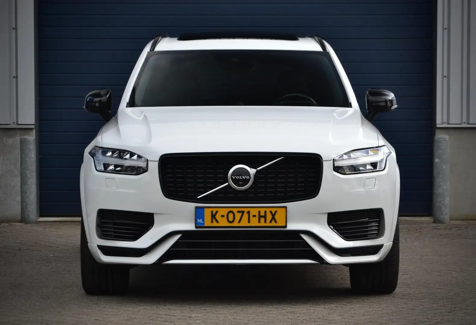 Volvo XC90 2.0 T8 Recharge AWD R-Design / NL Auto / 1e Eig. / Wit - 2
