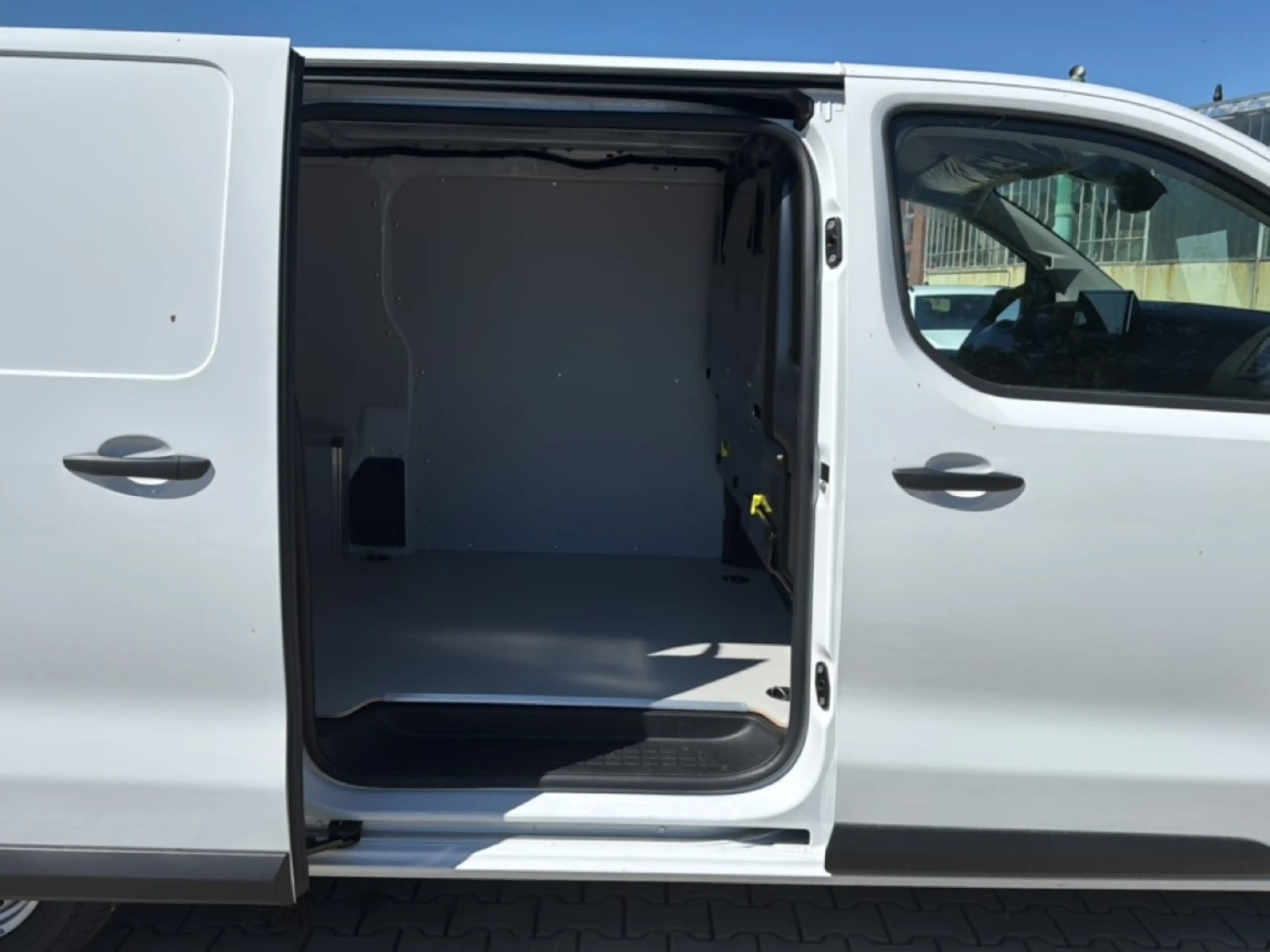 Fiat Scudo M L2H1 PDC Klima Rückfahrkam. DAB Apple CarPlay An — photo 14