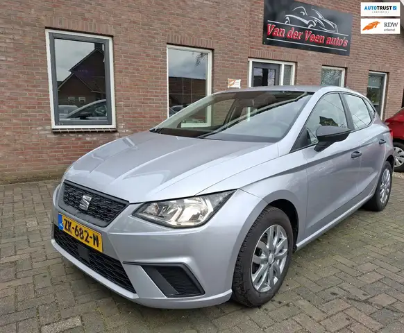 SEAT Ibiza 1.0 MPI Reference. Zeer netjes, bluetooth, parkeer