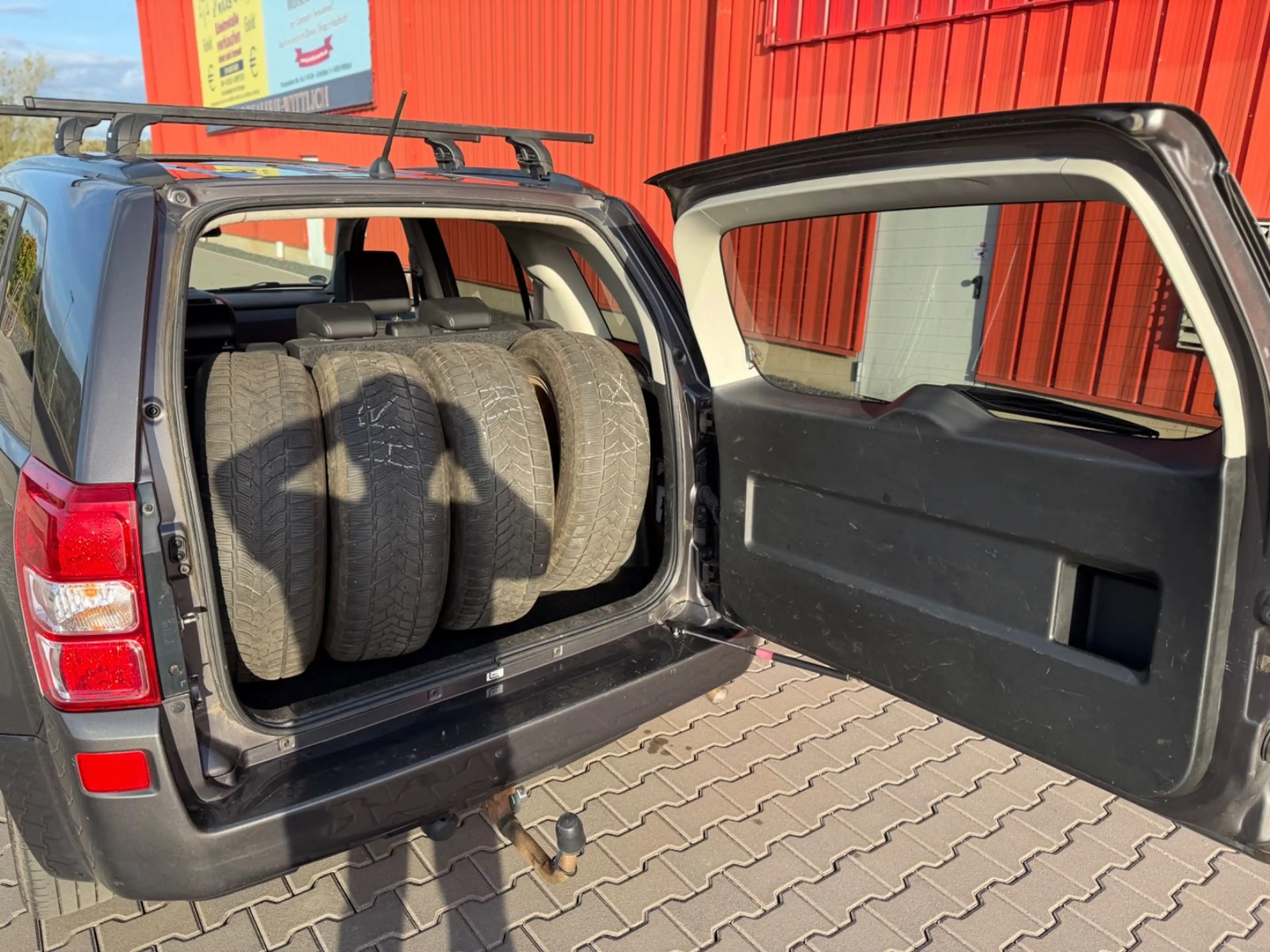 Suzuki Grand Vitara 1.9 Allrad Leder Xenon Navi Pano — photo 5