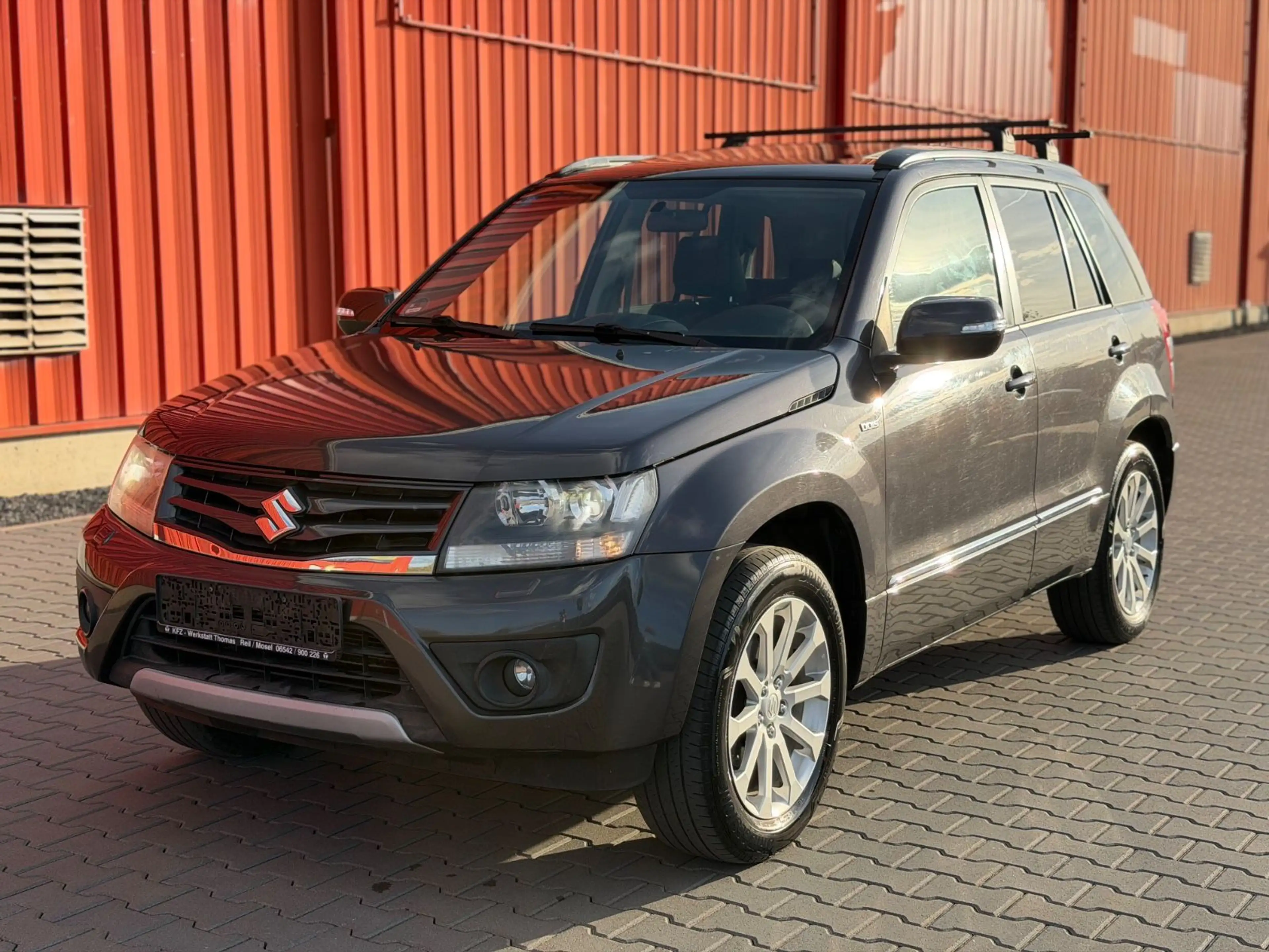 Suzuki Grand Vitara 1.9 Allrad Leder Xenon Navi Pano