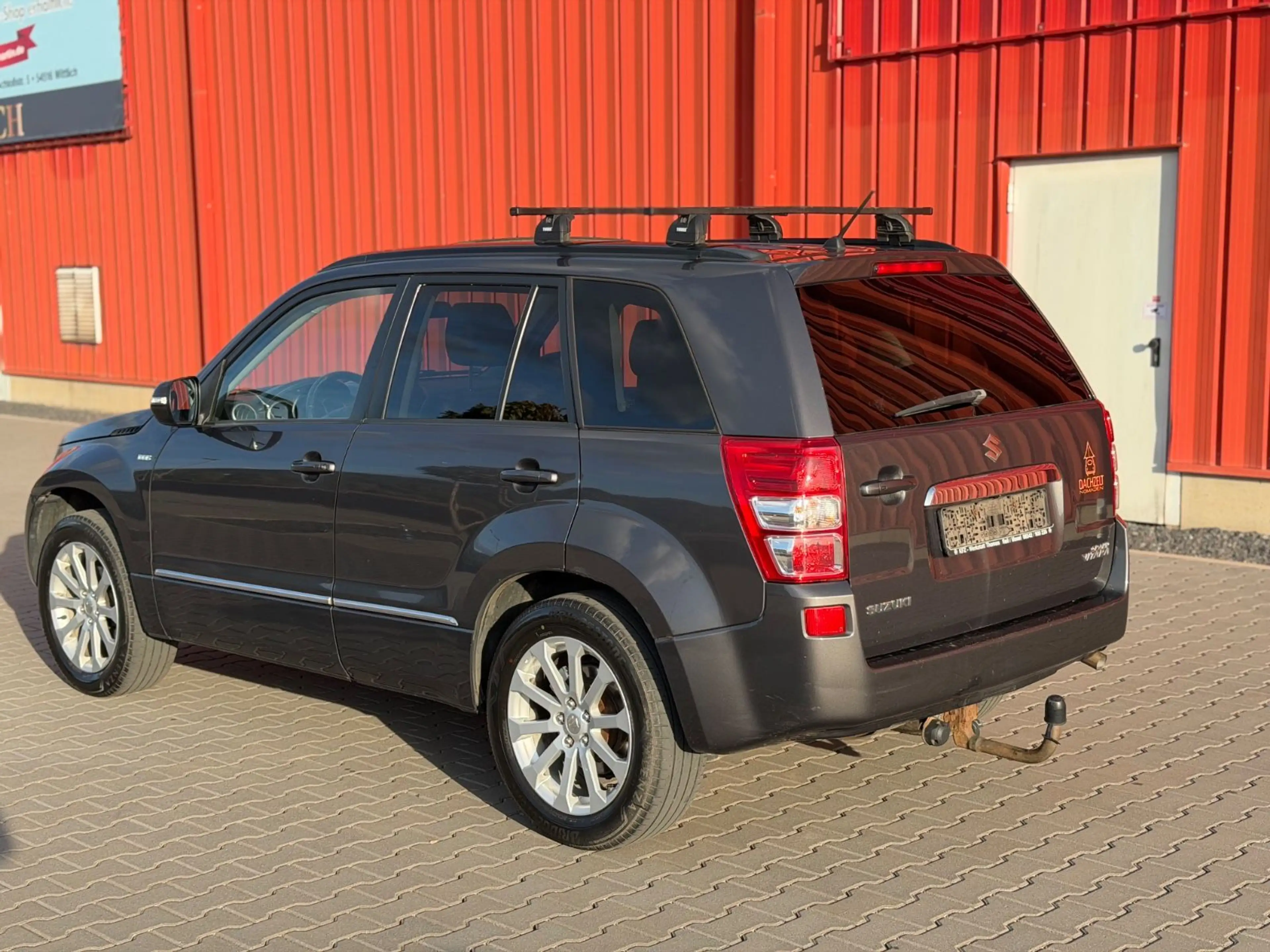 Suzuki Grand Vitara 1.9 Allrad Leder Xenon Navi Pano — photo 3