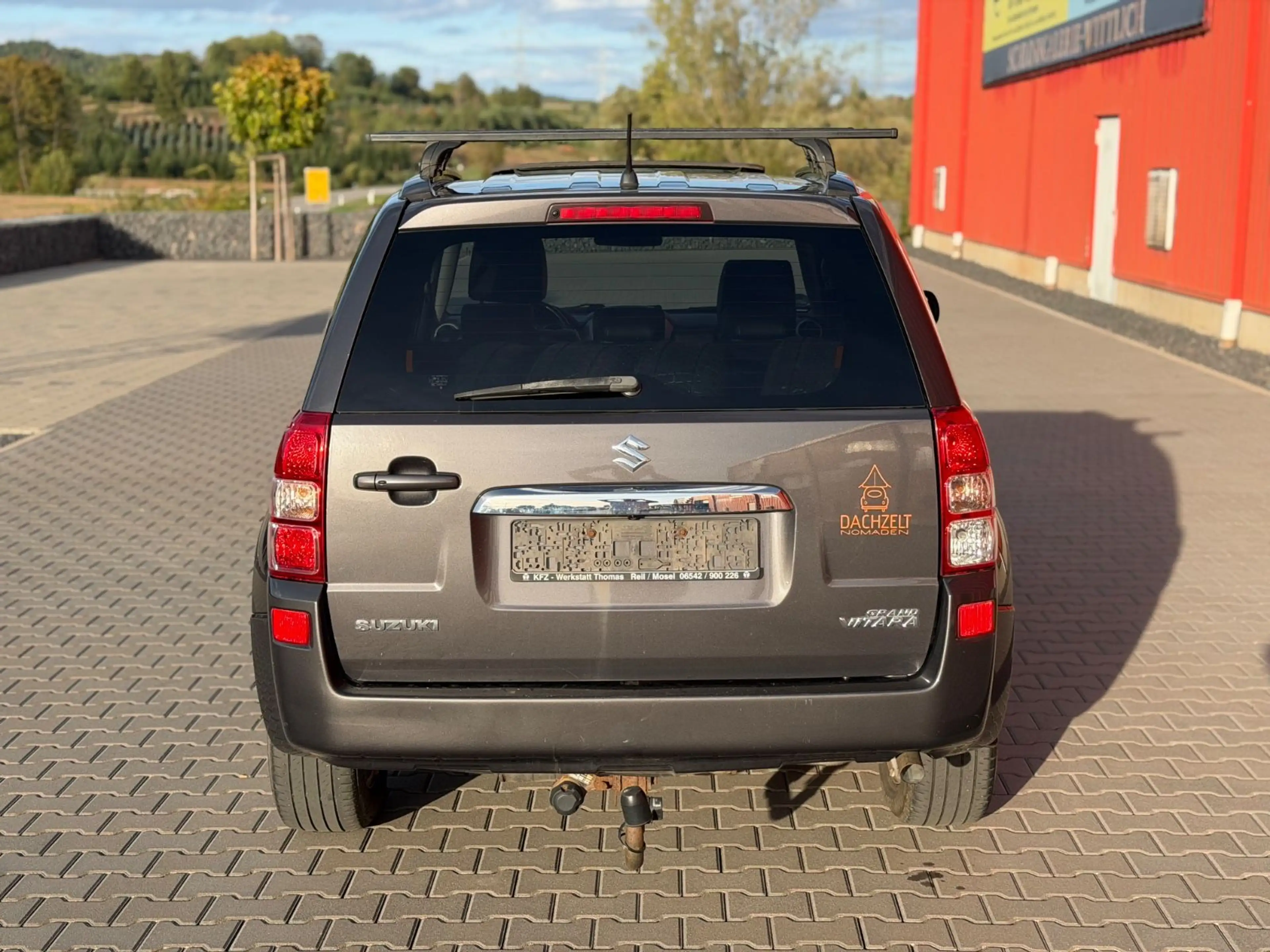 Suzuki Grand Vitara 1.9 Allrad Leder Xenon Navi Pano — photo 4
