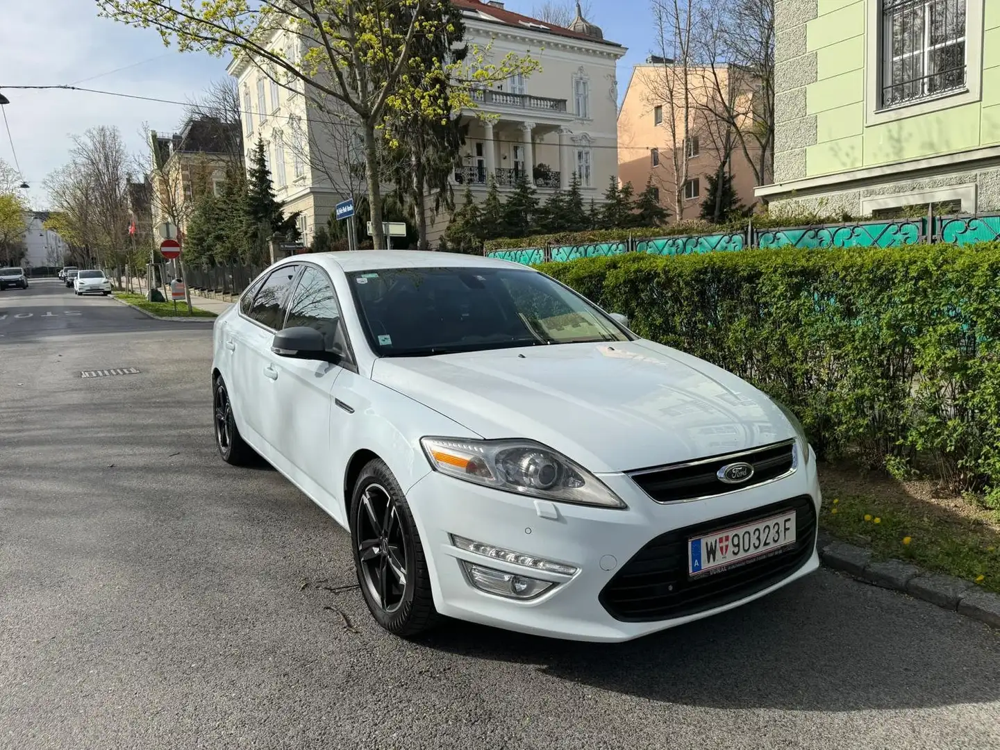 Ford Mondeo Mondeo Business Plus 1,6 TDCi Business Plus Weiß - 2