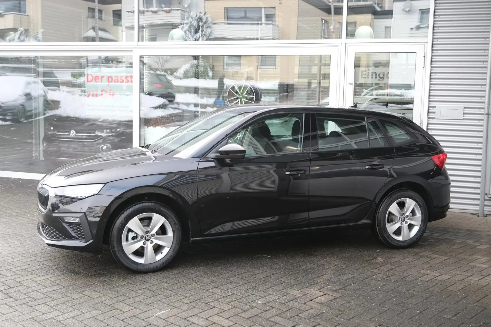 Skoda Scala 1.0 TSI DSG Selection Kamera LED App-Navi Sitzh... Schwarz - 2